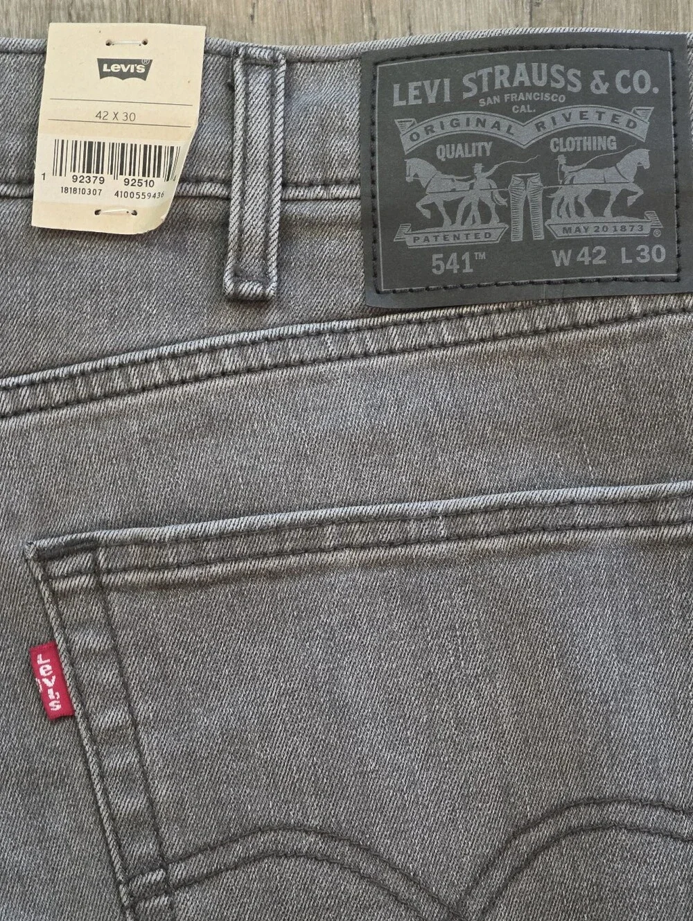 Levi's 541 Athletic Taper Jeans Mens 42x30 Grey Stretch Denim NWT New With Tags